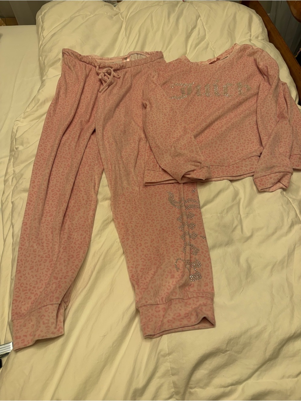 Juicy Couture Pink Leopard Print  Pajama Set with Rhinestone Logo sz small
